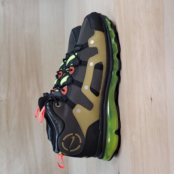 nike air max minot boot